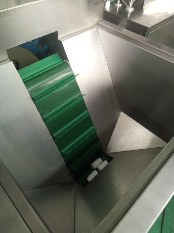 automatic bottle unscrambler