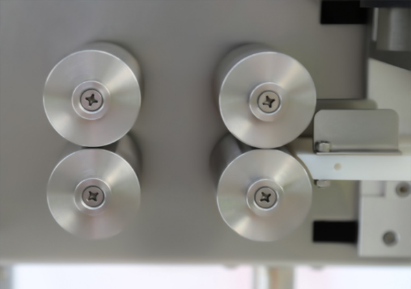 FULLY-AUTOMATIC-COTTON-INSERTER